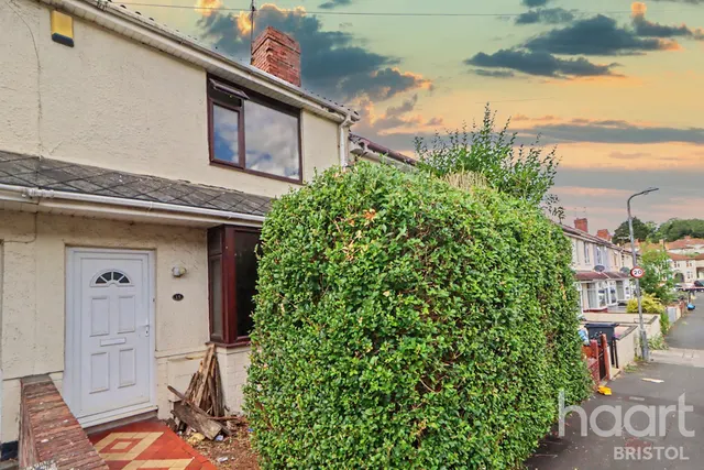 Hengrove Avenue, Bristol, BS14, photo 1