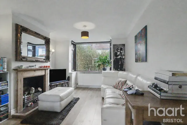 Hengrove Avenue, Bristol, BS14, photo 3