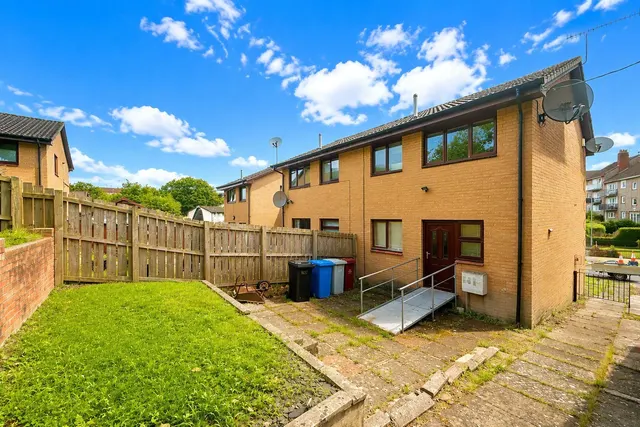 Photo 3 — Cathcart Road, Rutherglen, Glasgow, South Lanarkshire, G73