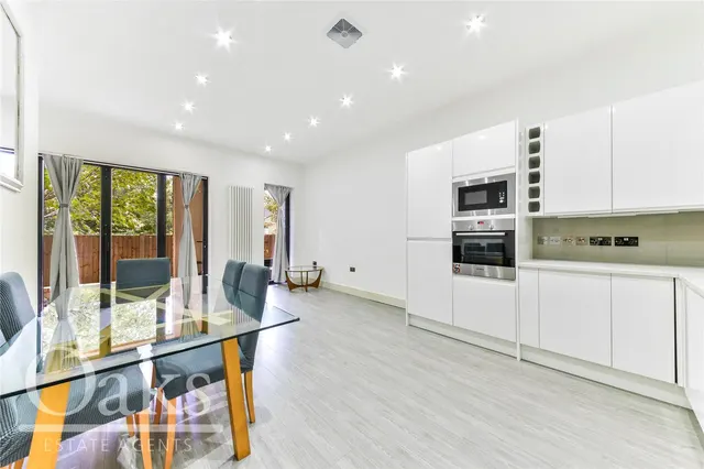 Gleneldon Road, Streatham, SW16, photo 1