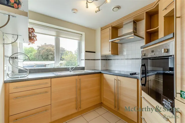 Marlborough Road, Cardiff, CF23, photo 3