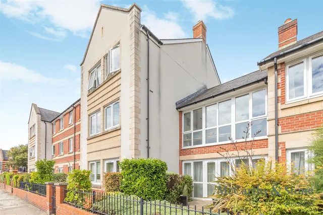 Marlborough Road, Cardiff, CF23, photo 1