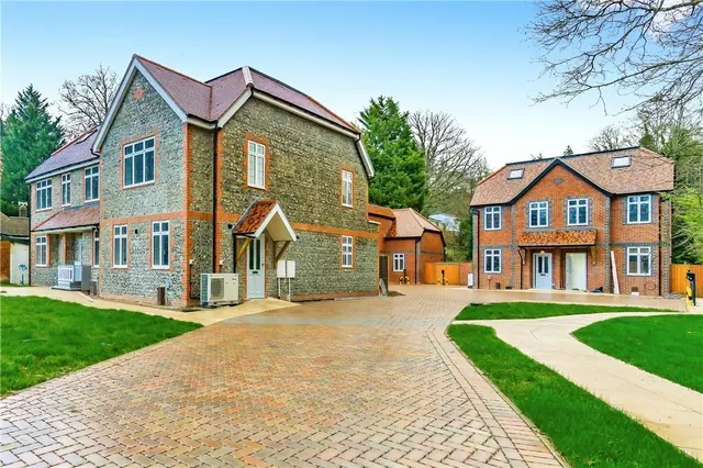Kingswood Way, South Croydon, CR2, photo 1