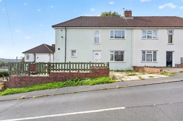 Grove Road, Horsforth, LS18, photo 1