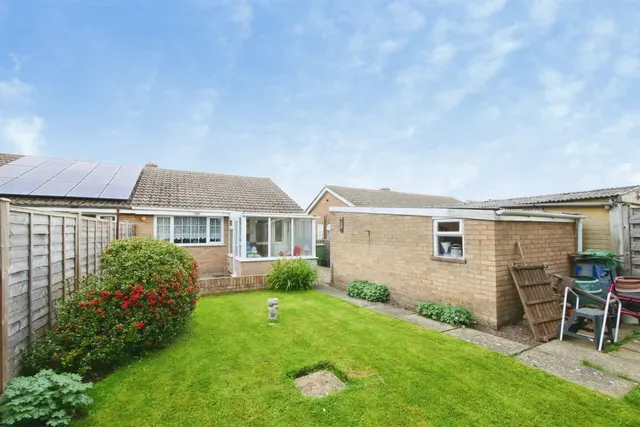 Churchfield Drive, Wigginton, YO32, photo 2