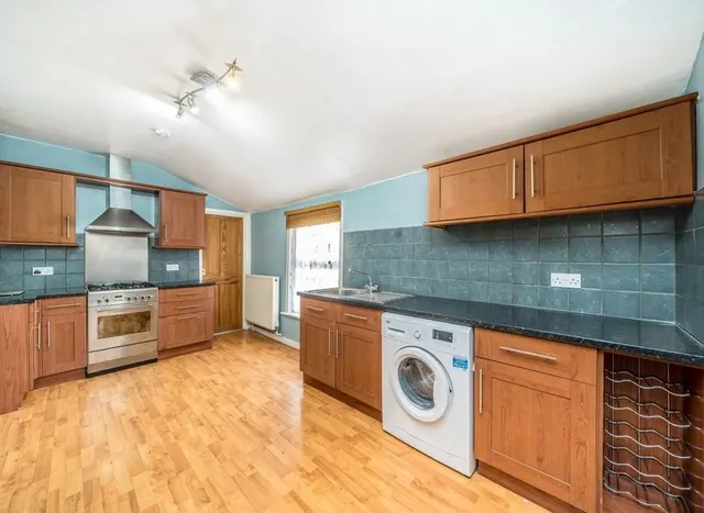 Ethnard Road, Peckham, SE15, photo 3