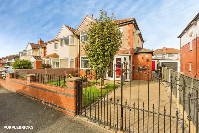 Acresfield Avenue, Audenshaw, M34, photo 1