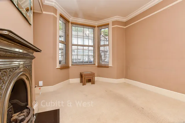 Lower Road, Kenley, CR8, photo 3