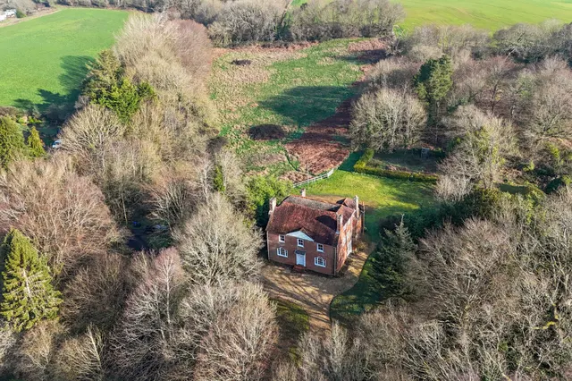 Photo 2 — Sherfield English, Romsey, SO51
