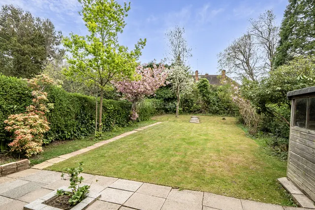 Greenhalgh Walk, Hampstead Garden Suburb, N2, photo 3