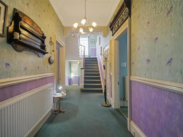 Photo 2 — Greenlees Road, Cambuslang, Glasgow, South Lanarkshire, G72
