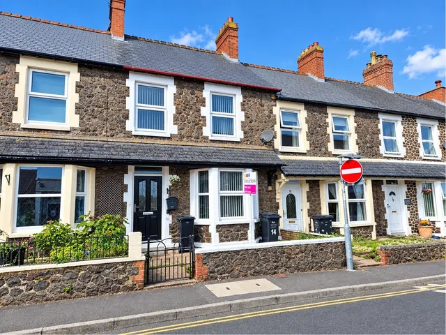Summerland Road, Minehead, TA24, photo 1