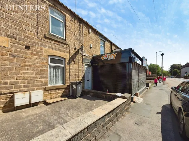 Doncaster Road, Barnsley, photo 1