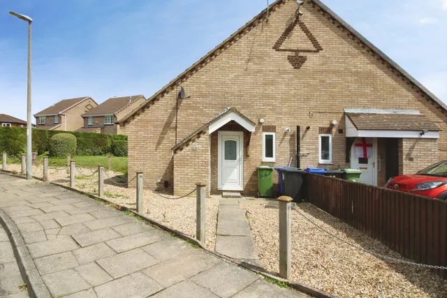 Orion Way, Grimsby, DN34, photo 1