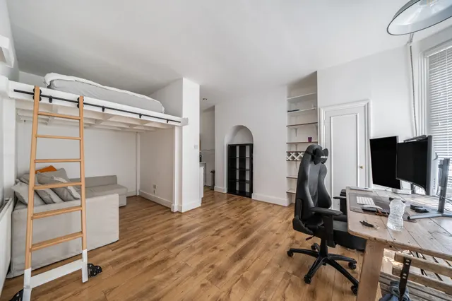 Photo 2 — 119a Sinclair Road, London