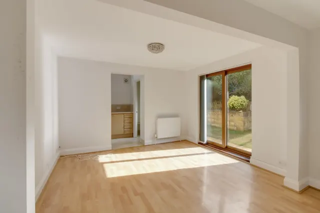Westfield Park South, Bath, BA1, photo 2