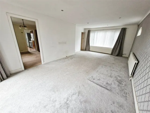 Springfield Court, Keighley, BD20, photo 3