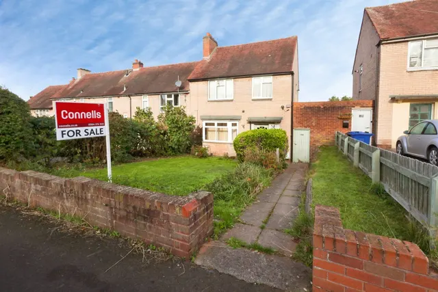 1 bedroom flat, Hazel Road, Kingswinford, DY6