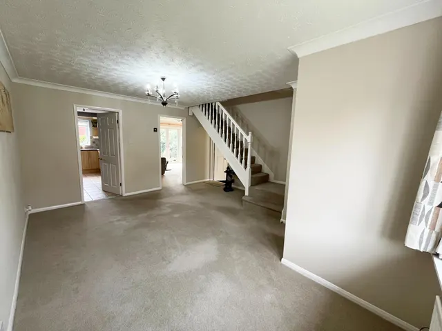 Photo 2 — Camelot Way, Narborough, LE19