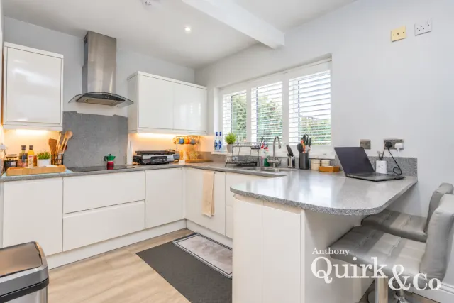 Meynell Avenue, Canvey Island, SS8, photo 3