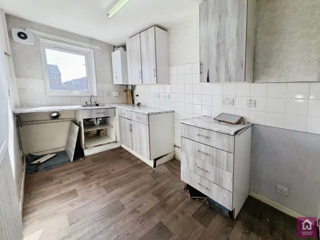 Anthony Close, Manchester, M12, photo 3