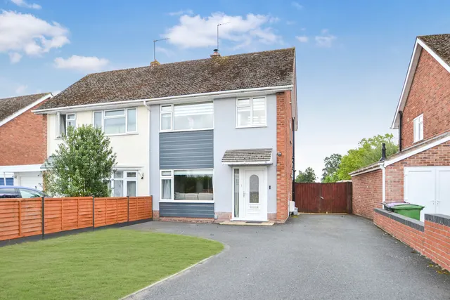 Barnmeadow Road, Newport, photo 1