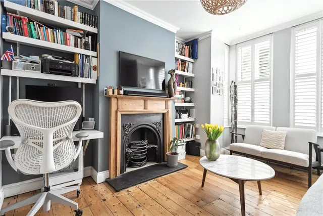 Gillespie Road, London, N5, photo 1