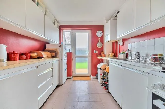 Braden Close, Aylesbury, HP21, photo 2
