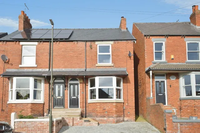 Brockwell Lane, Derbyshire, S40, photo 1