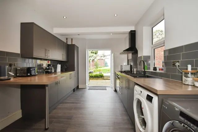 Photo 2 — Brockwell Lane, Derbyshire, S40