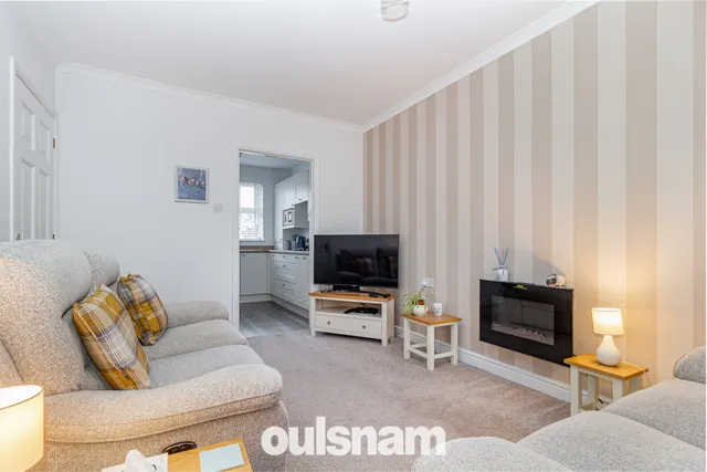 Photo 3 — Maryland Drive,, Northfield, Birmingham, B31 2AT