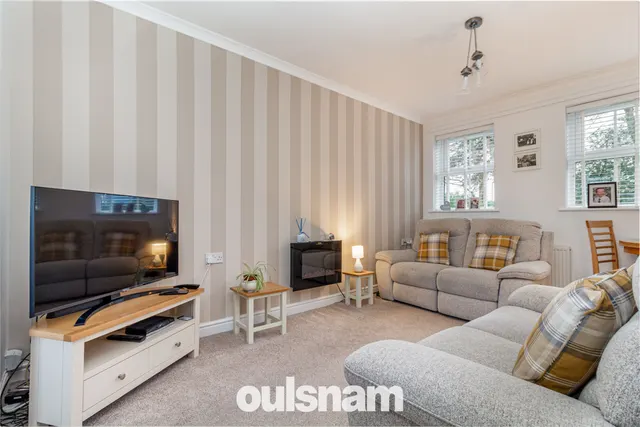 Photo 2 — Maryland Drive,, Northfield, Birmingham, B31 2AT