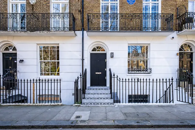 Photo 2 — Brompton Square Knightsbridge SW3
