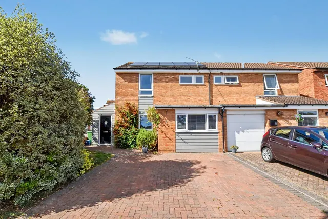 Meadow View Road, Exmouth, Devon, EX8