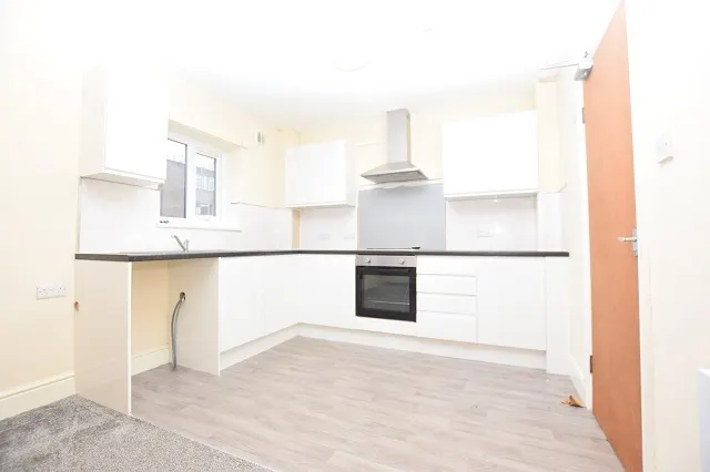 Tollgate Court, Sheffield, S3 9BD, photo 1