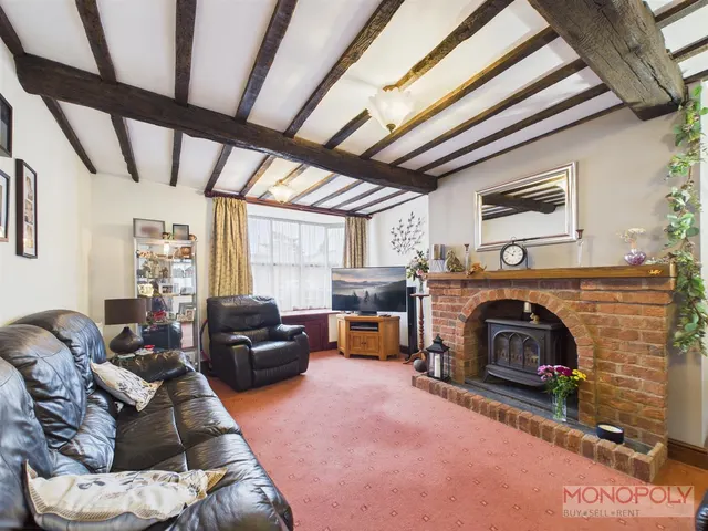 High Street, Overton, LL13, photo 3