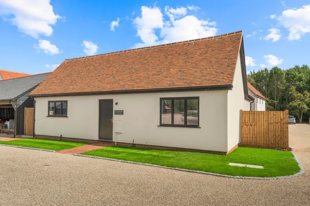 Dunmow Road, Hatfield Heath, CM22, photo 1