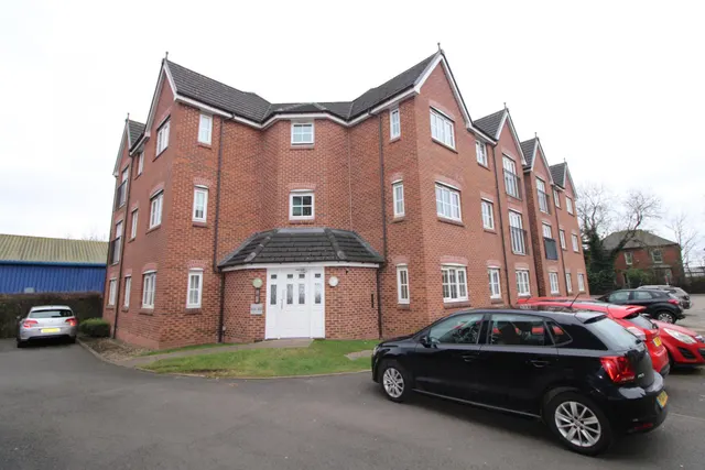 Hendeley Court, Burton upon Trent, DE14, photo 1
