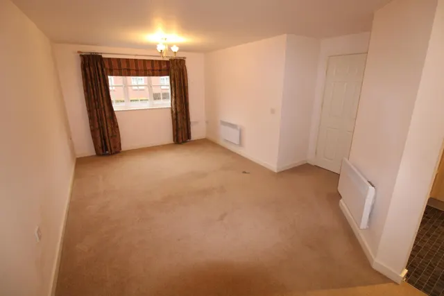 Hendeley Court, Burton upon Trent, DE14, photo 2