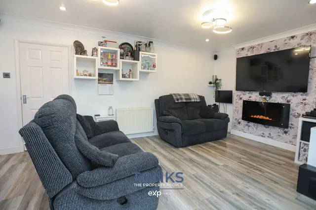Waterfall Lane, Rowley Regis, B65, photo 2