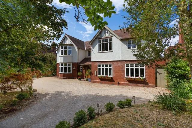 Main Street, Fulford, YO10, photo 1