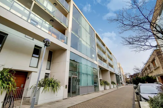 Flat 303, Causton House, 13 Printers Road, London, photo 1