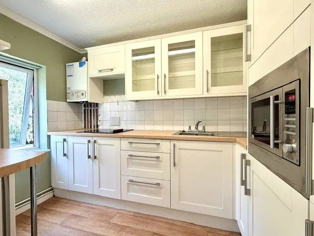 Photo 3 — Moorend Road, Gloucestershire, Charlton Kings, GL53 9DP