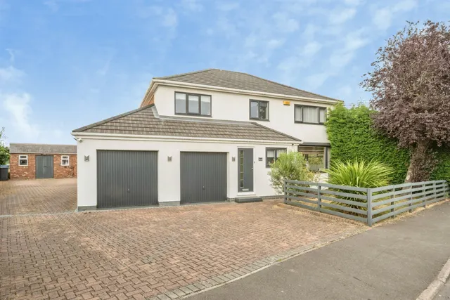 Wincanton Close, MEXBOROUGH, photo 1