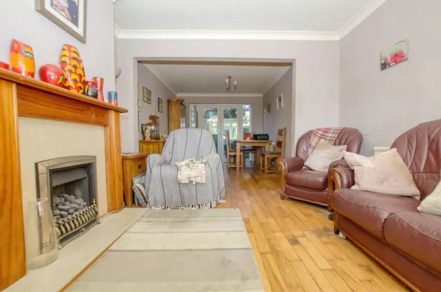 Photo 3 — High View Way, Midanbury, Southampton, SO18 4FE