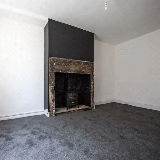 Baker Street, Huddersfield, HD3, photo 1