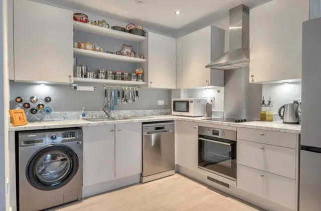 Fellowes Rise, Winchester, SO22, photo 3