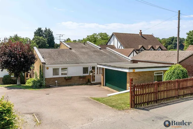 Photo 2 — Benington Road, Stevenage, SG2