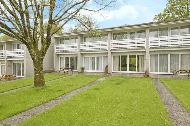 Manor Villas, Atlantic Reach, TR8, photo 1