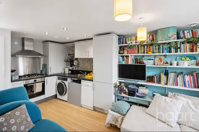 Radcliffe Road, West Bridgford, NG2, photo 2